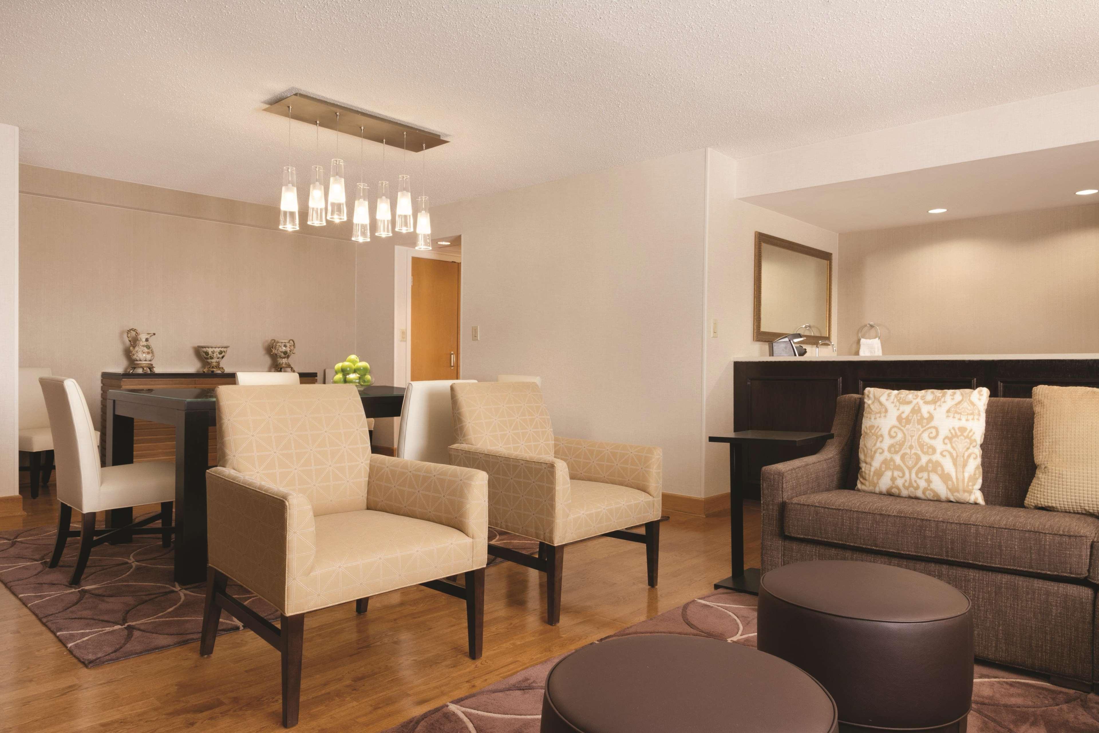 Embassy Suites Greenville Golf Resort & Conference Center Eksteriør bilde
