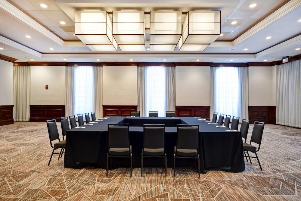 Embassy Suites Greenville Golf Resort & Conference Center Eksteriør bilde
