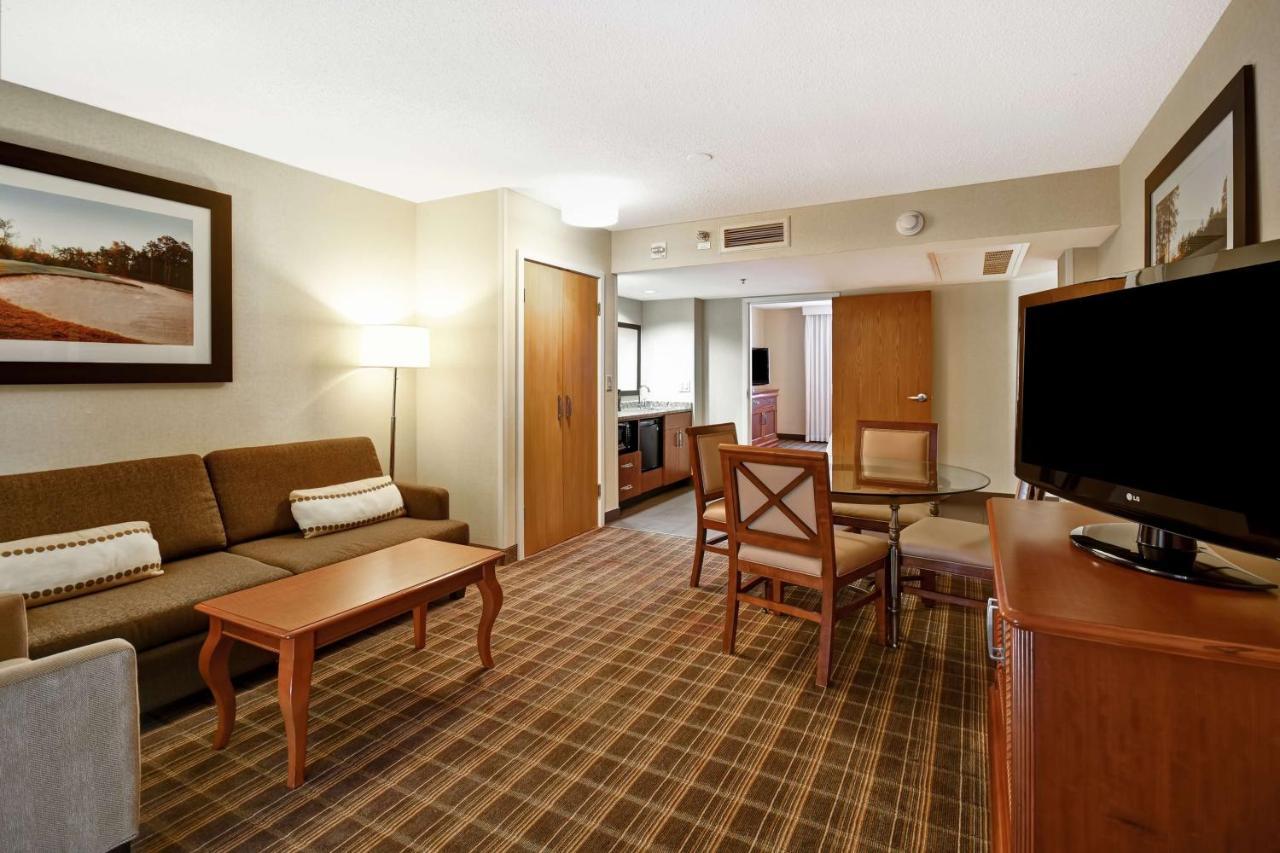 Embassy Suites Greenville Golf Resort & Conference Center Eksteriør bilde