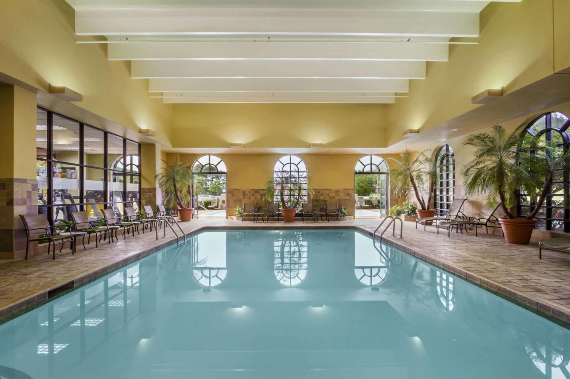 Embassy Suites Greenville Golf Resort & Conference Center Eksteriør bilde