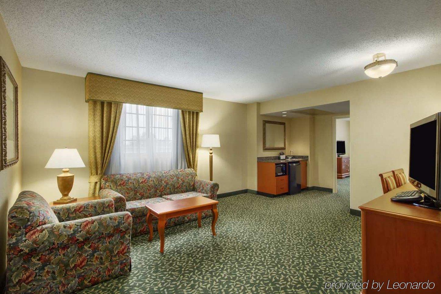 Embassy Suites Greenville Golf Resort & Conference Center Rom bilde