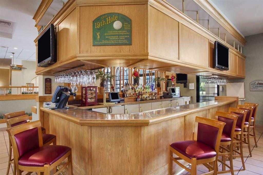 Embassy Suites Greenville Golf Resort & Conference Center Restaurant bilde