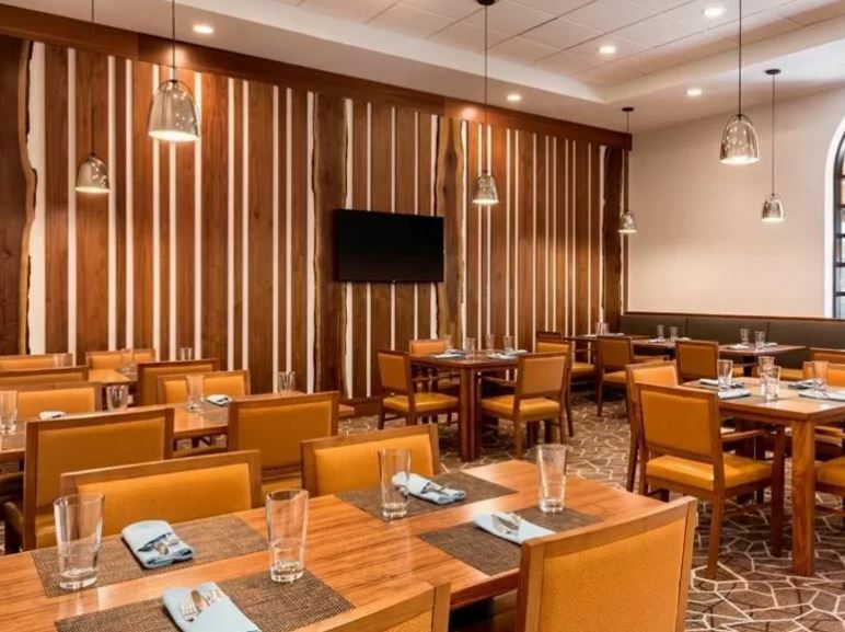 Embassy Suites Greenville Golf Resort & Conference Center Eksteriør bilde